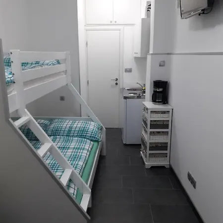 Apartment Akica *