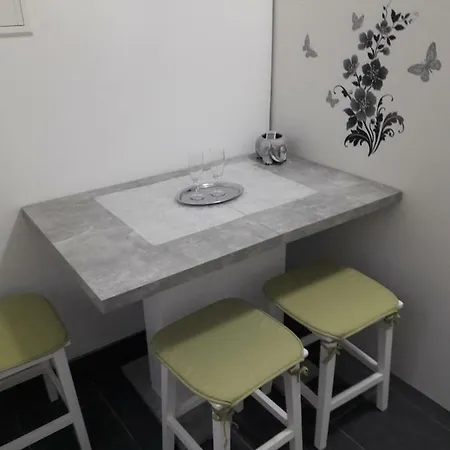 Akica Apartment